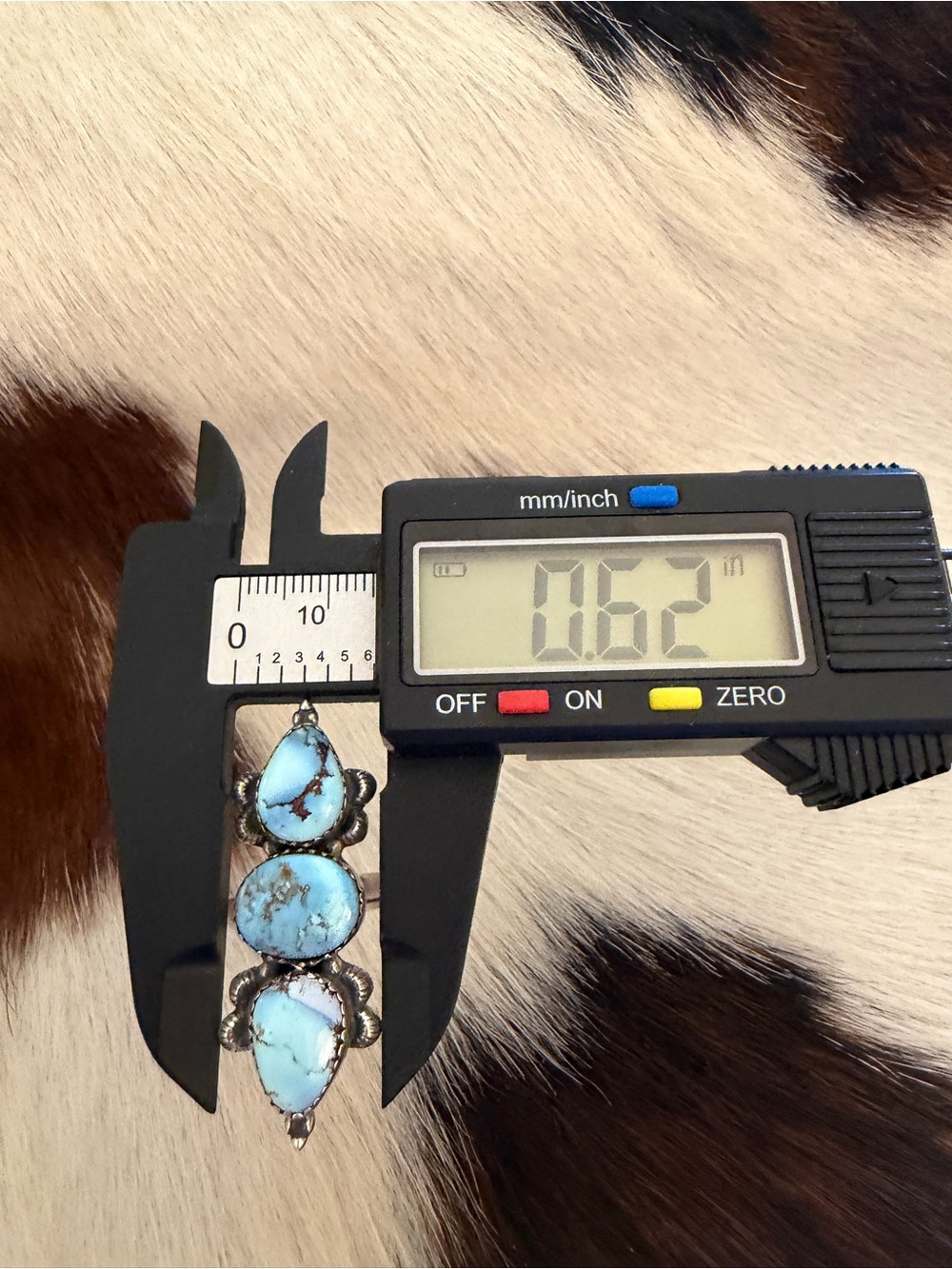 ❤️ Golden Hills 3 Stone Turquoise Sterling Silver Navajo Style Ring Adjustable - Picture 14 of 16